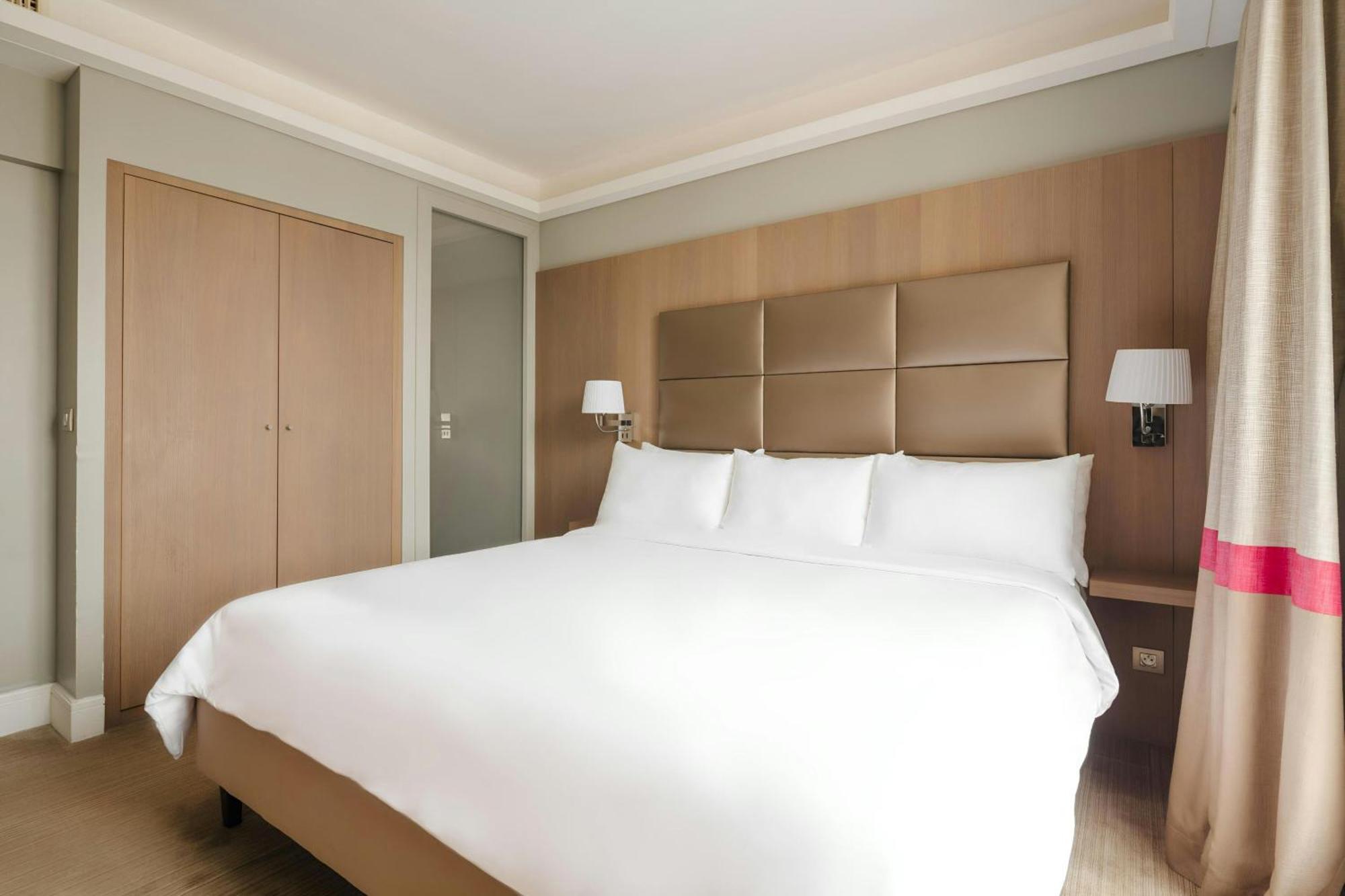 Hotel Sonder L'edmond Parc Monceau 4*